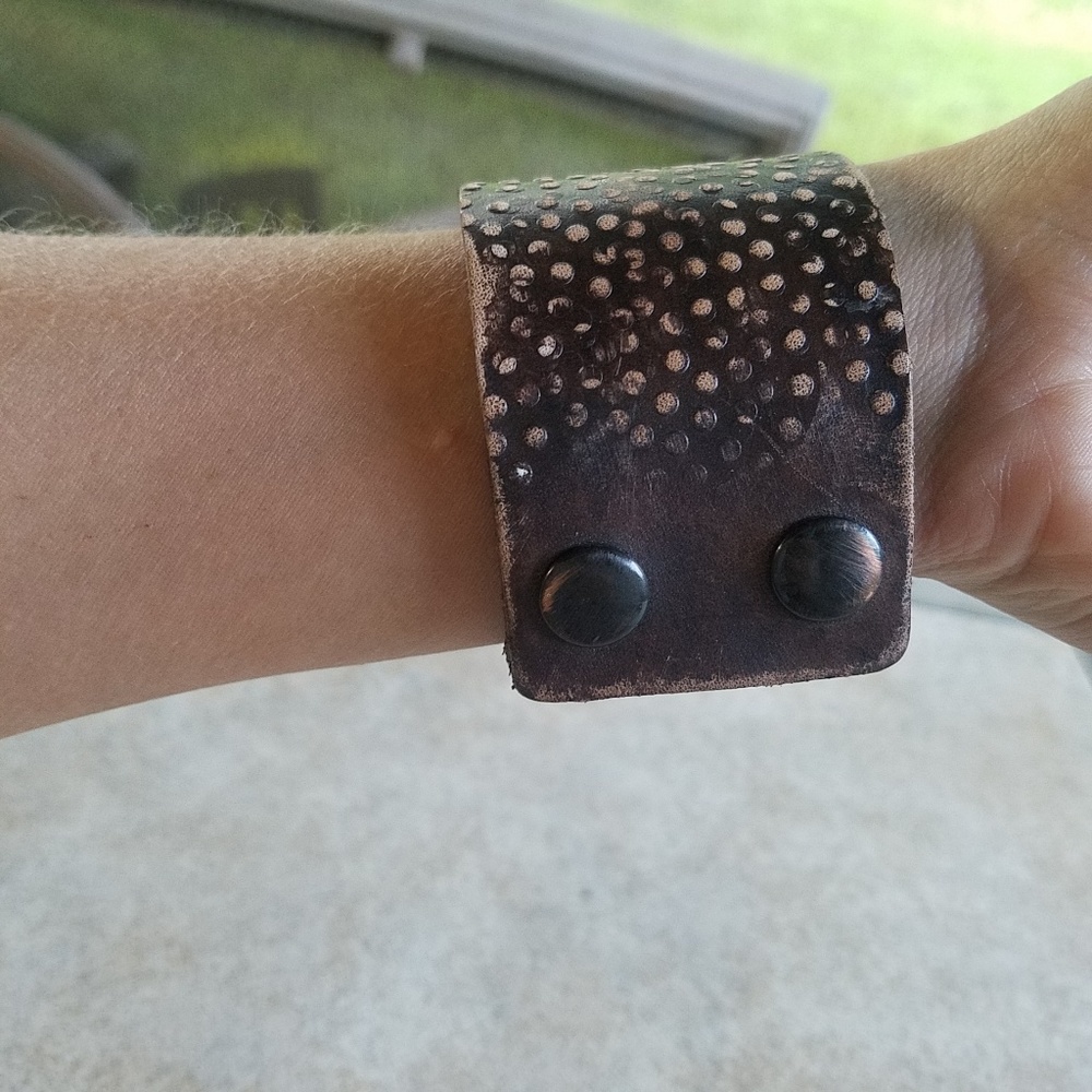 *$3 for $15* Cuff Bracelet Leather Strap Flower - Picture 5 of 8